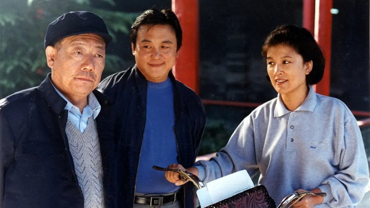 拐个豪门千金当女友的故事开端