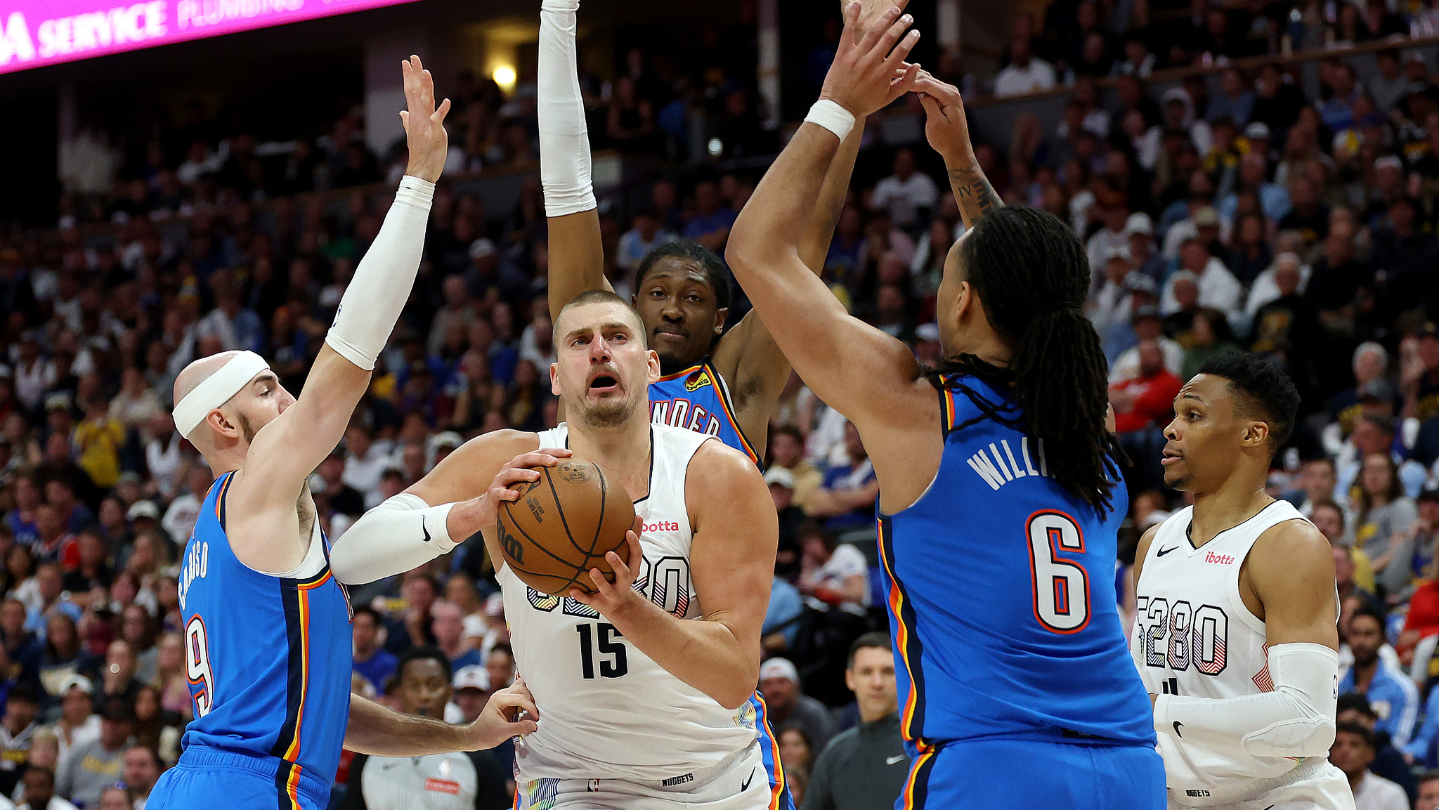 NBA季后赛西部半决赛：雷霆107-119掘金G6
