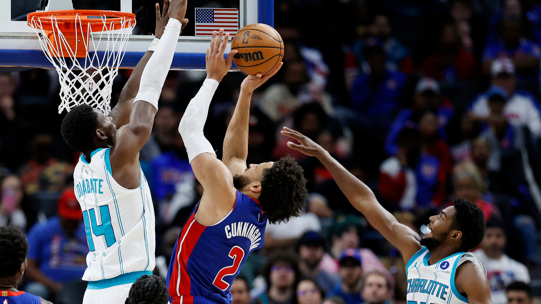 NBA全场集锦_NBA常规赛：黄蜂89-97活塞_NBA常规赛：黄蜂89-97活塞_【原声】黄蜂89-97活塞坎宁安30+5+7力压米勒31 ...