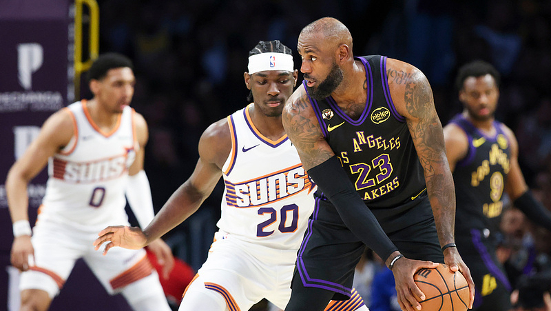 洛杉矶湖人_NBA常规赛：太阳73-101湖人_NBA常规赛：太阳73-101湖人_凛凛威风好似当年詹姆斯接球上篮+抢断反击暴扣连得4分_高清 ...