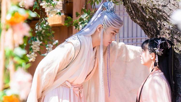 网恋的好处：拓宽交友圈和沟通方式