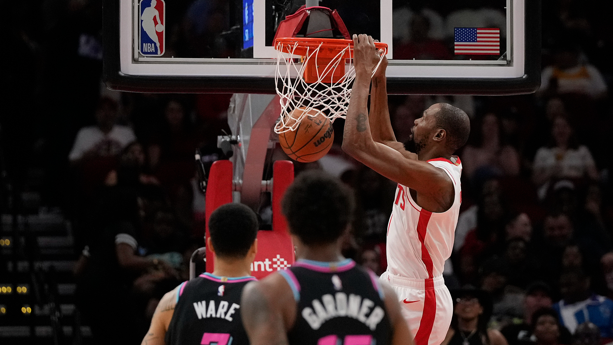 休斯敦火箭_NBA常规赛：热火122-123火箭_NBA常规赛：热火122-123火箭_最后一秒钟逃出生天！阿门补篮压哨绝杀扮演救世主_高清 ...
