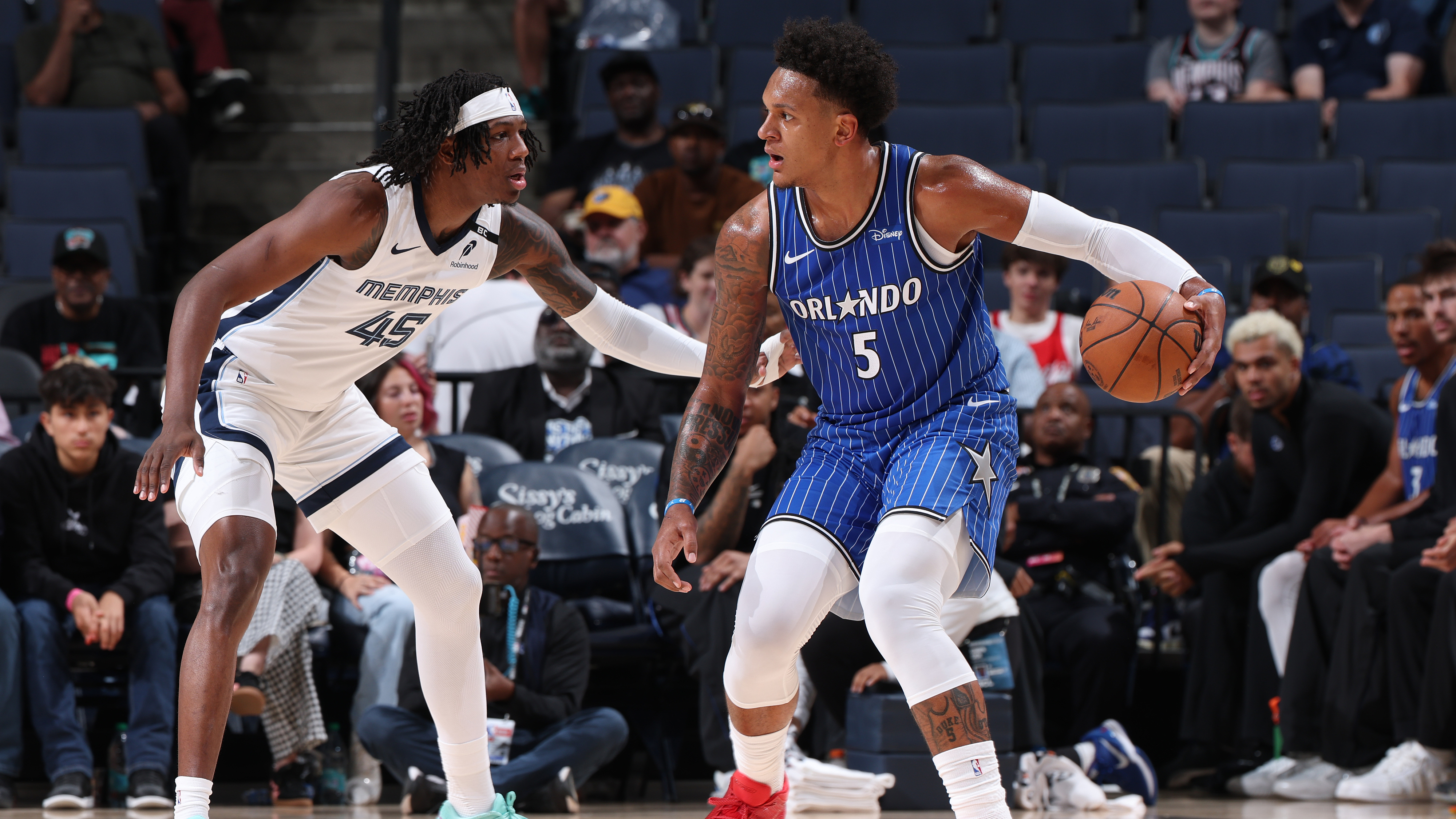 NBA季前赛：魔术122-118灰熊_NBA季前赛：魔术122-118灰熊_快攻反击势如破竹！杰文·卡特精准制导凯恩球到人到空接暴扣_高清 ...