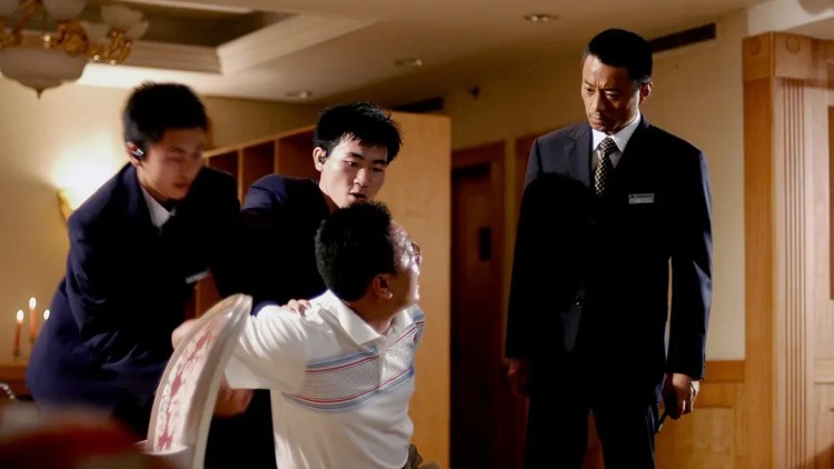 《千亿弃妇被三个大佬哥哥撑腰狂宠》最新选集