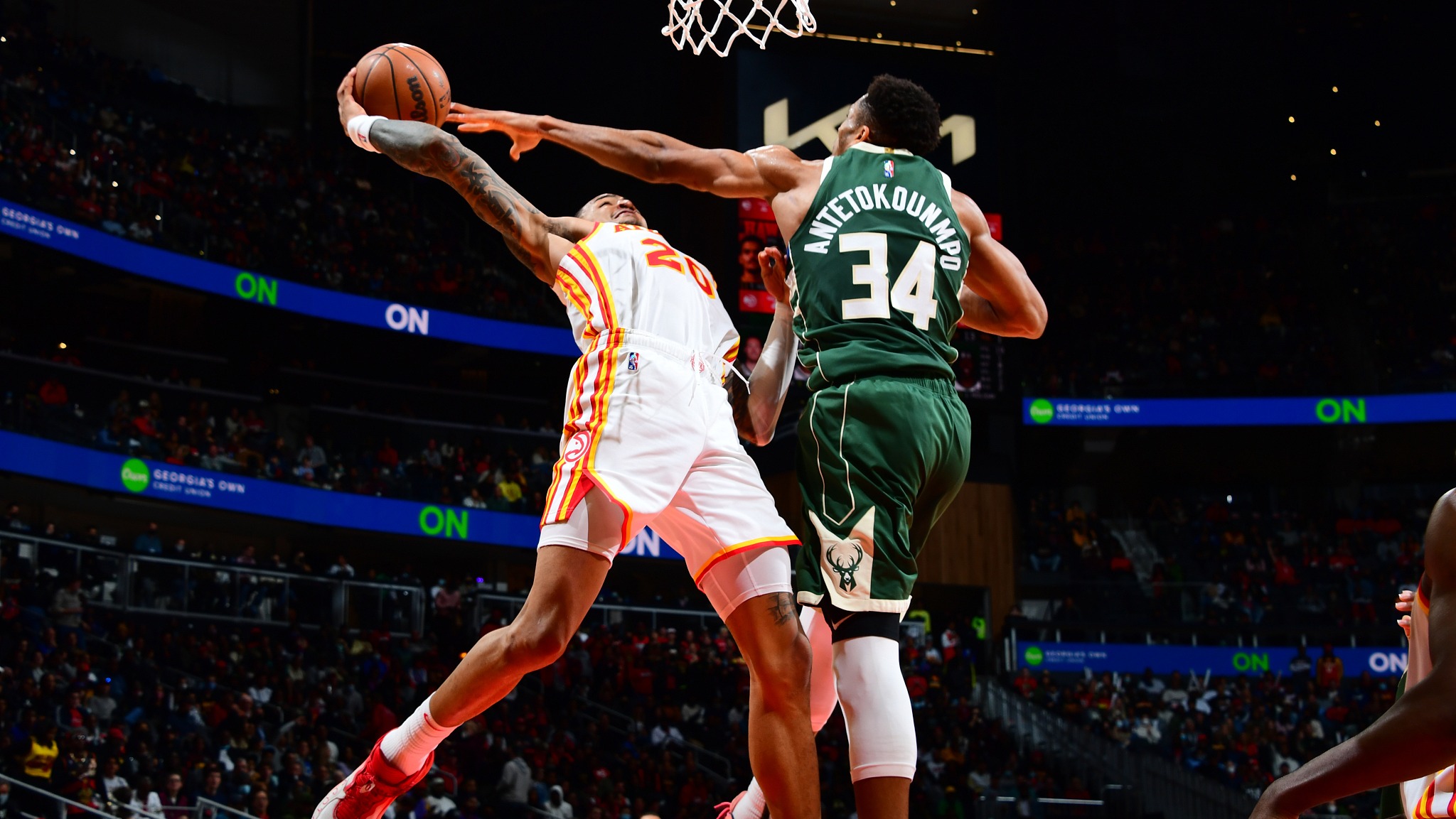 《密尔沃基雄鹿》【回放】老鹰vs雄鹿第1节中文解说回放_高清1080p