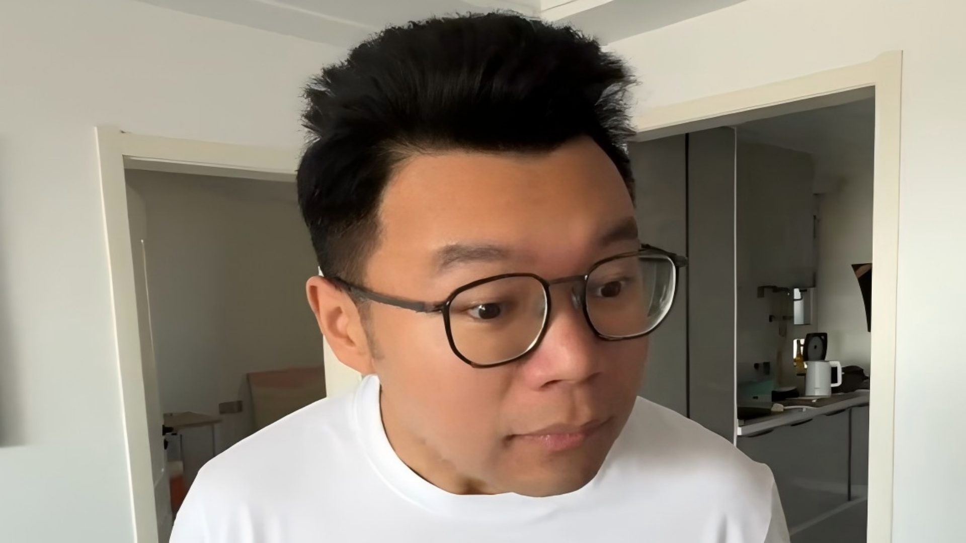 小李和小手的搞笑生活_《骗小张让他以为成了小偷同伙》_综艺_高清完整版视频在线观看_腾讯视频