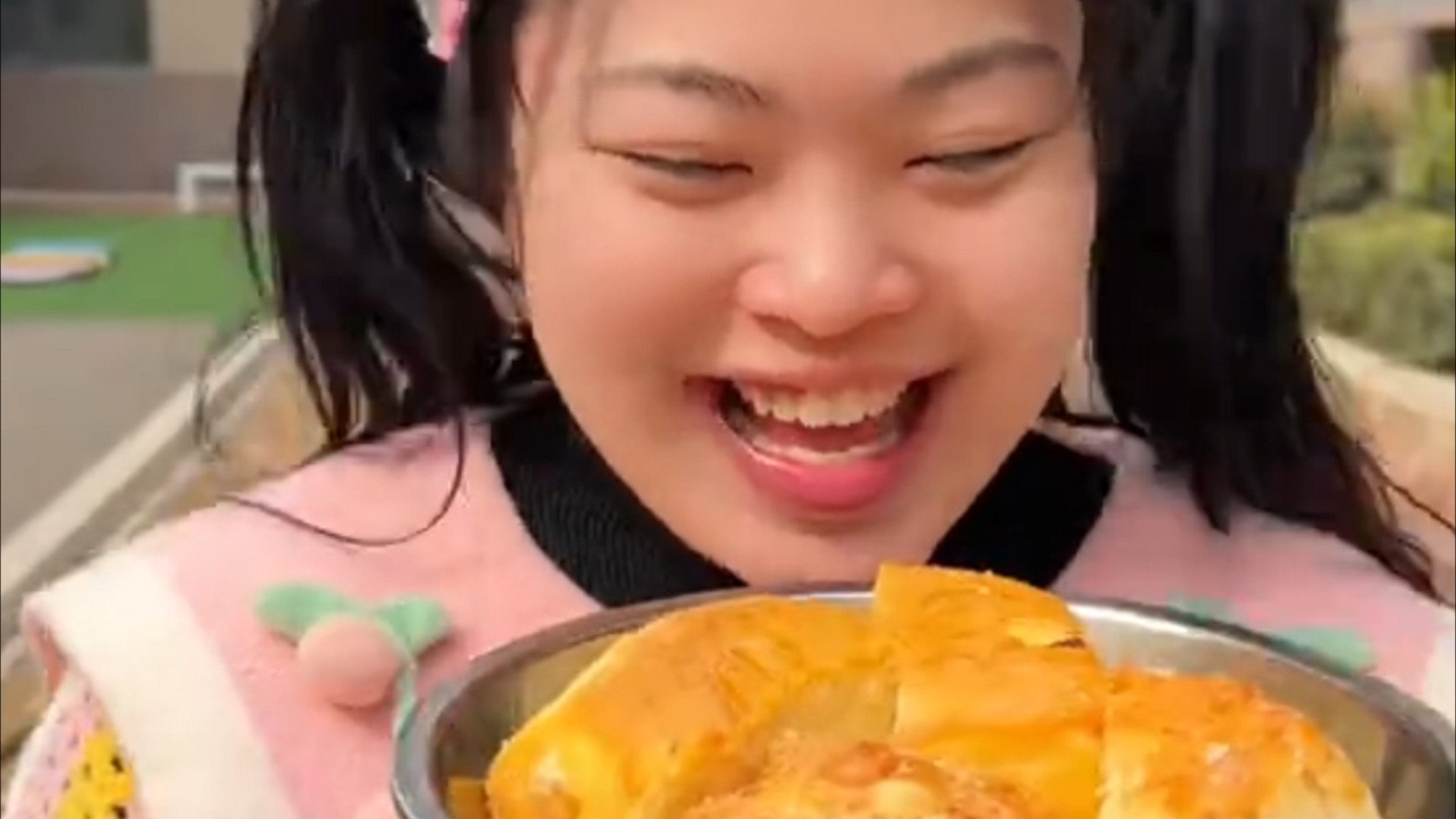 奶奶孙辈温情_米莉亚上学竟然书包里装皮鞋_综艺_高清完整版视频在线观看_腾讯视频