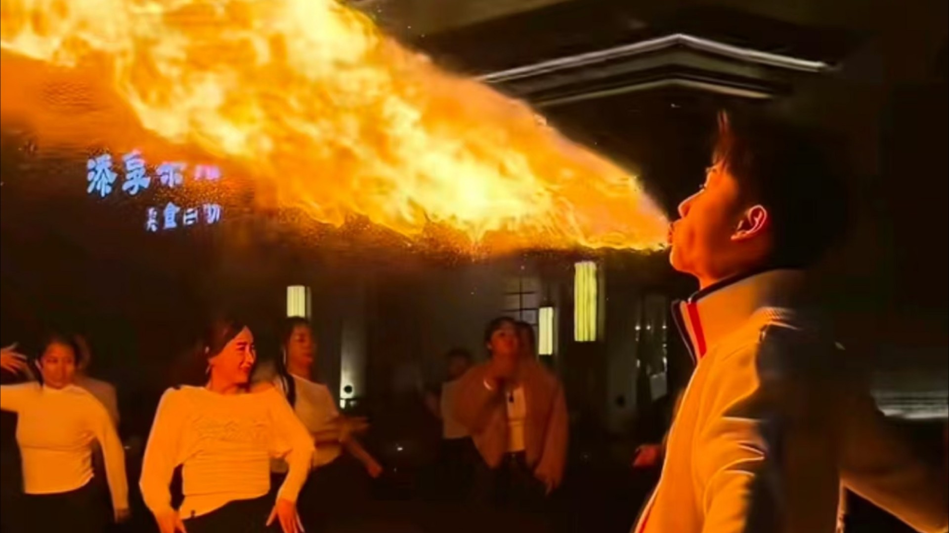 川剧变脸神技_国粹永不过时，经典焕发光彩_综艺_高清完整版视频在线观看_腾讯视频